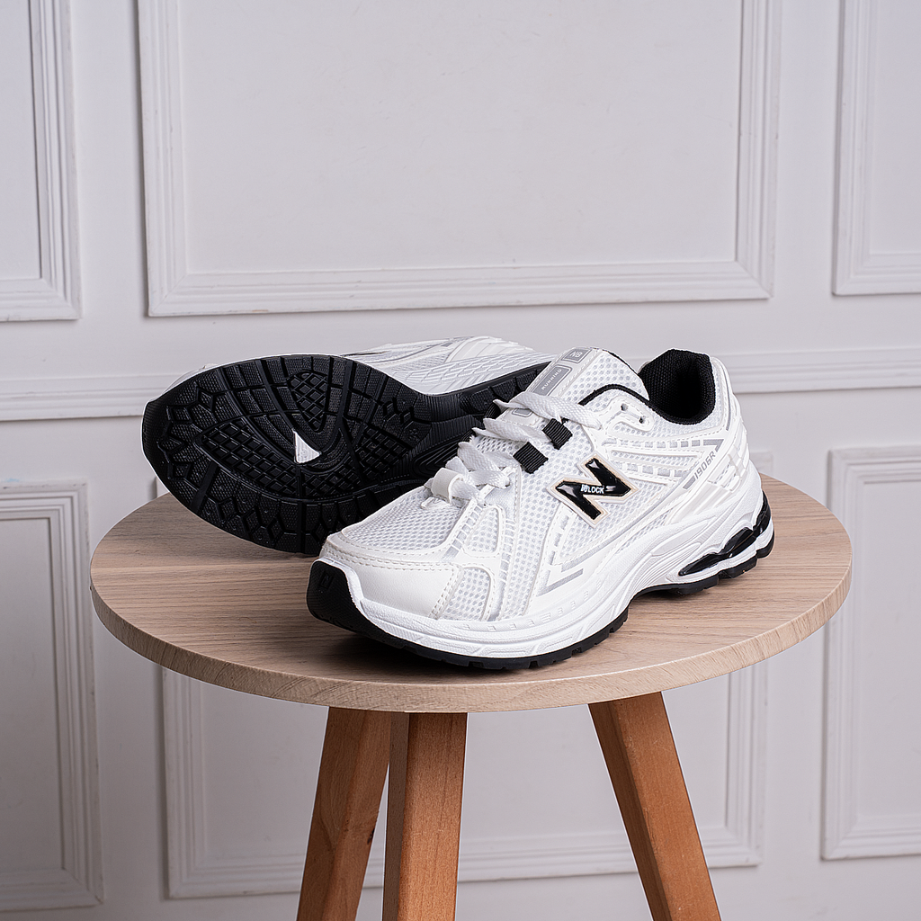 كوتشي New Balance SV65 (37, ابيض * اسود)